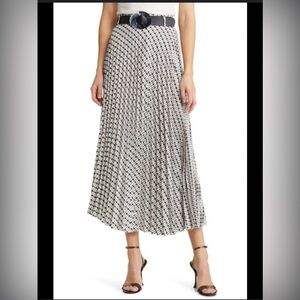 NWT | Zara | Pleated Print Skirt | Size M